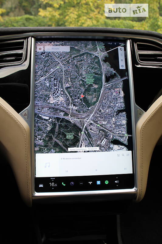 Ліфтбек Tesla Model S 2015 в Києві