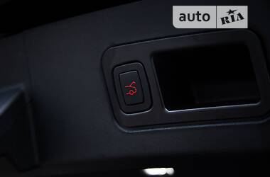 Лифтбек Tesla Model S 2017 в Киеве