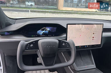 Лифтбек Tesla Model S 2022 в Киеве
