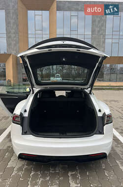 Лифтбек Tesla Model S 2022 в Киеве