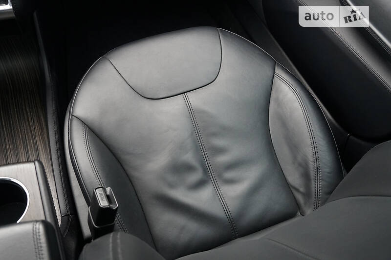 Лифтбек Tesla Model S 2013 в Киеве