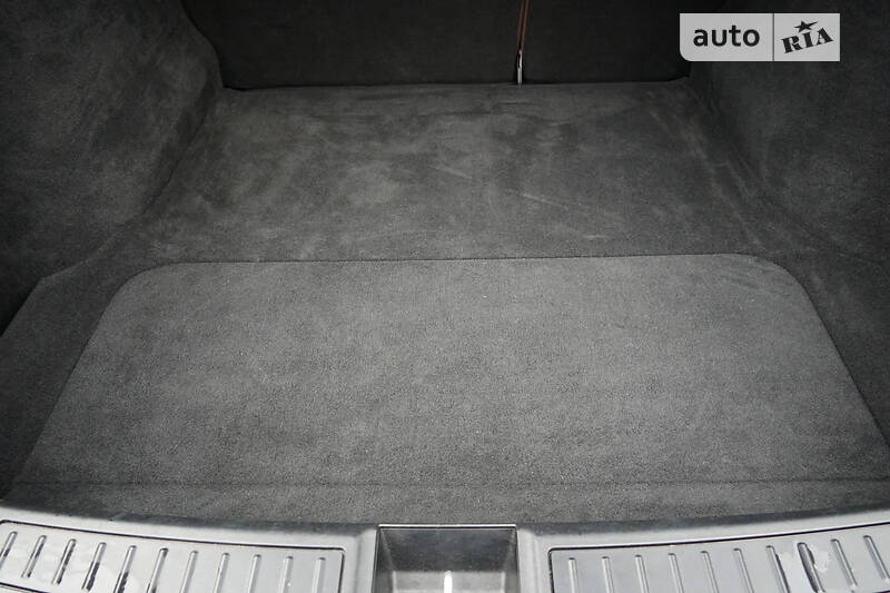 Лифтбек Tesla Model S 2013 в Киеве