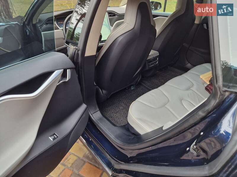 Лифтбек Tesla Model S 2013 в Черкассах фото 11 Лифтбек Tesla Model S 2013 в Черкассах