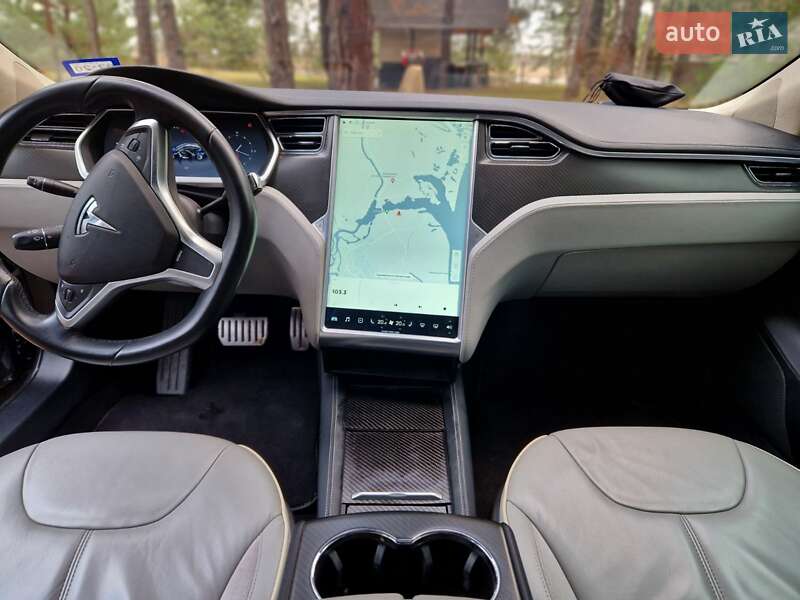 Лифтбек Tesla Model S 2013 в Черкассах фото 14 Лифтбек Tesla Model S 2013 в Черкассах