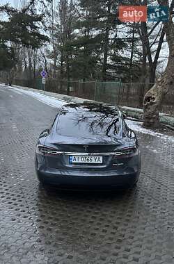 Ліфтбек Tesla Model S 2019 в Харкові