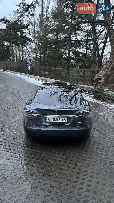 Ліфтбек Tesla Model S 2019 в Харкові