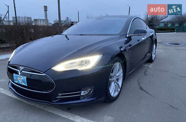 Лифтбек Tesla Model S 2014 в Полтаве