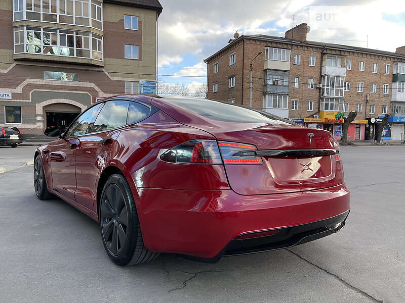 Лифтбек Tesla Model S 2021 в Умани