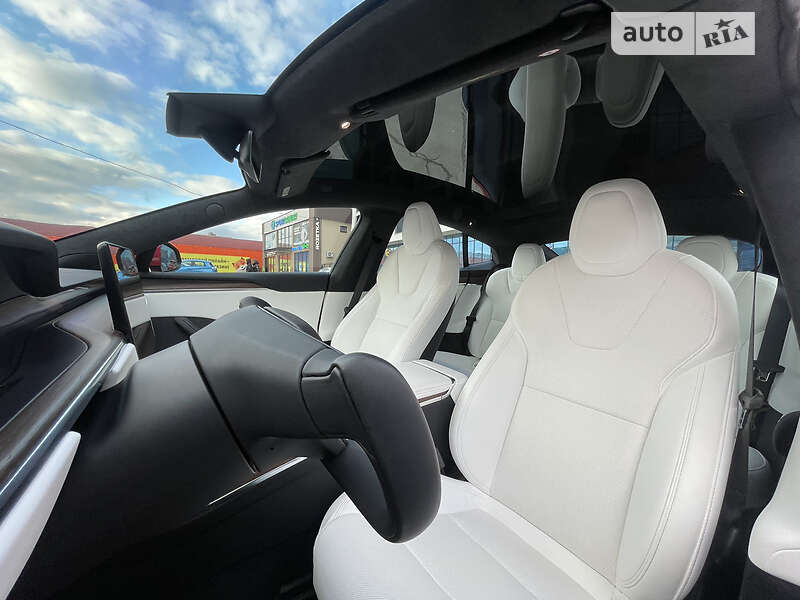 Лифтбек Tesla Model S 2021 в Умани
