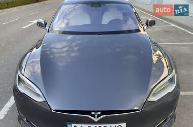 Лифтбек Tesla Model S 2020 в 