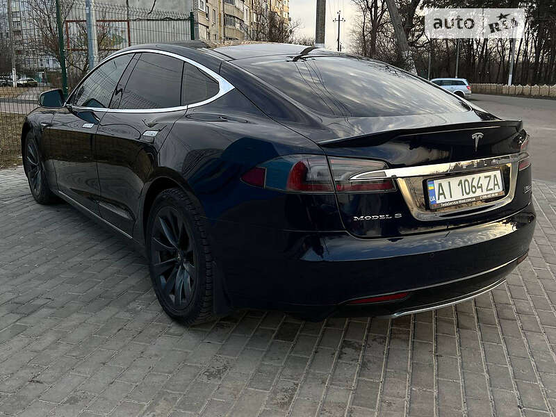 Лифтбек Tesla Model S 2015 в Харькове фото 23 Лифтбек Tesla Model S 2015 в Харькове