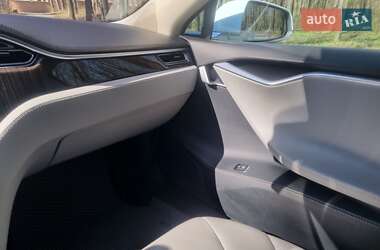 Ліфтбек Tesla Model S 2013 в Вінниці