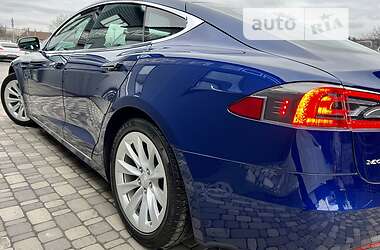 Лифтбек Tesla Model S 2019 в 