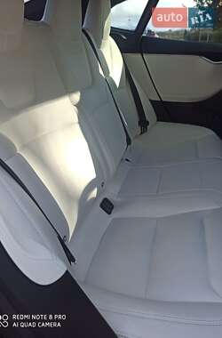 Ліфтбек Tesla Model S 2017 в Умані