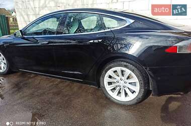 Ліфтбек Tesla Model S 2017 в Умані