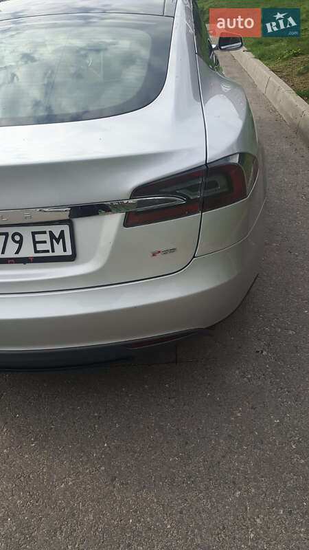 Седан Tesla Model S 2013 в Харкові