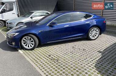 Лифтбек Tesla Model S 2016 в 