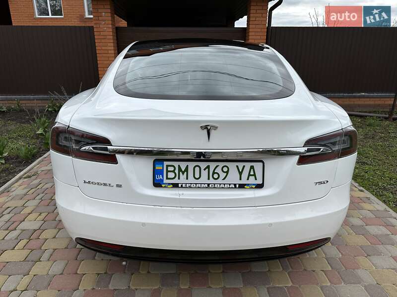 Ліфтбек Tesla Model S 2017 в Сумах