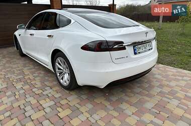 Ліфтбек Tesla Model S 2017 в 
