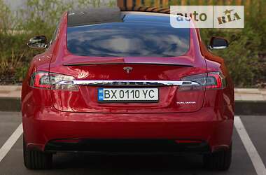Ліфтбек Tesla Model S 2020 в Українці