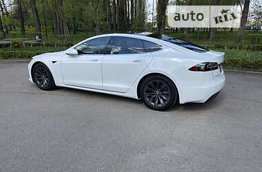 Ліфтбек Tesla Model S 2017 в 