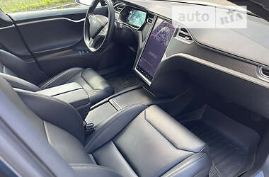 Ліфтбек Tesla Model S 2017 в 