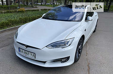 Ліфтбек Tesla Model S 2017 в 