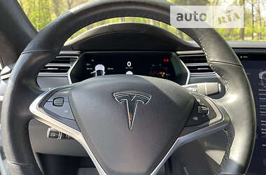 Ліфтбек Tesla Model S 2017 в 