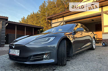 Лифтбек Tesla Model S 2016 в Харькове