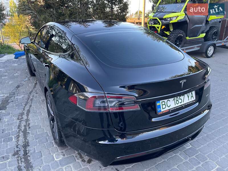 Ліфтбек Tesla Model S 2021 в Львові