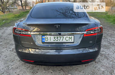 Лифтбек Tesla Model S 2017 в Кременчуге