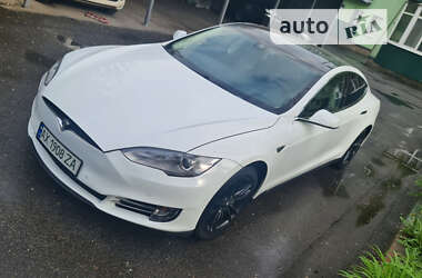 Ліфтбек Tesla Model S 2014 в Харкові