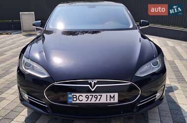 Ліфтбек Tesla Model S 2013 в Львові