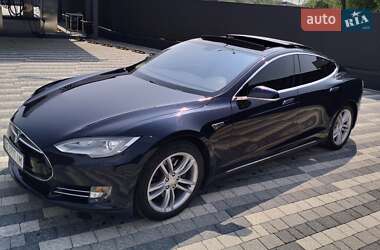 Ліфтбек Tesla Model S 2013 в Львові