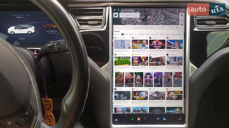 Лифтбек Tesla Model S 2016 в Виннице