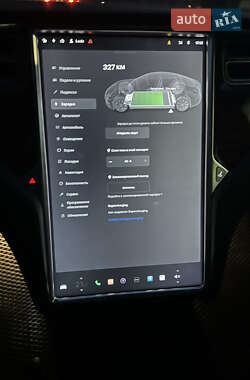 Лифтбек Tesla Model S 2016 в Берегово