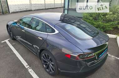 Ліфтбек Tesla Model S 2018 в Києві