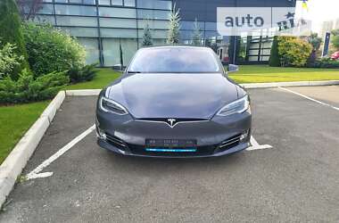 Ліфтбек Tesla Model S 2018 в Києві