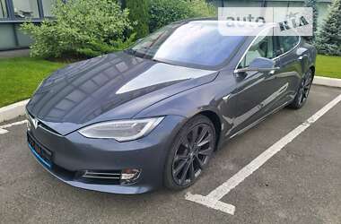 Ліфтбек Tesla Model S 2018 в Києві