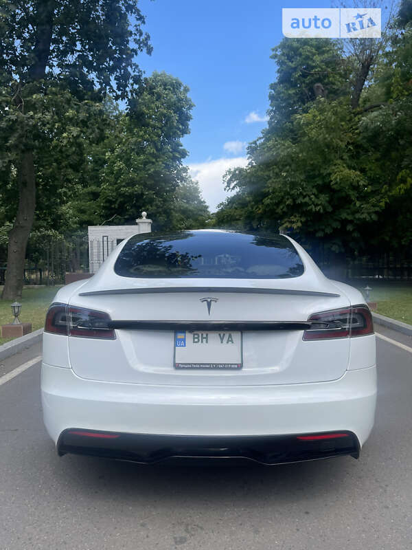 Лифтбек Tesla Model S 2022 в Одессе