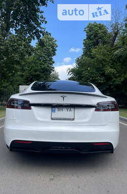 Лифтбек Tesla Model S 2022 в Одессе