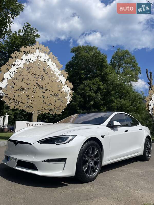 Tesla Model S 2022