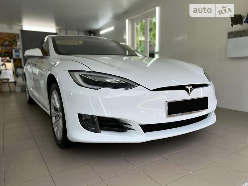 Tesla Model S 2016 Tesla Model S 2016