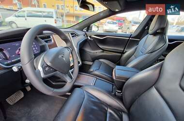 Лифтбек Tesla Model S 2017 в Виннице