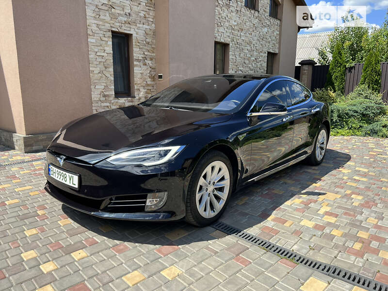 Лифтбек Tesla Model S 2016 в Кривом Озере