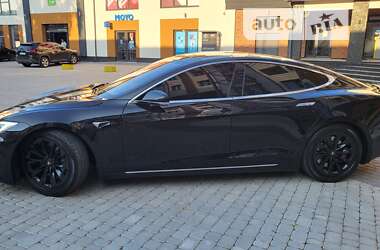 Лифтбек Tesla Model S 2016 в Коломые