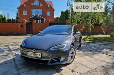 Лифтбек Tesla Model S 2016 в Харькове