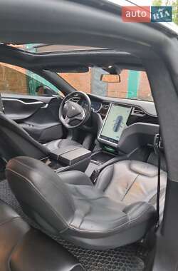 Лифтбек Tesla Model S 2015 в Черкассах