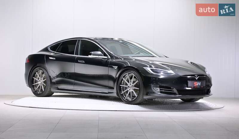 Лифтбек Tesla Model S 2019 в Одессе