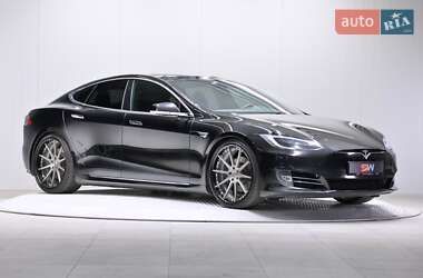 Ліфтбек Tesla Model S 2019 в Одесі